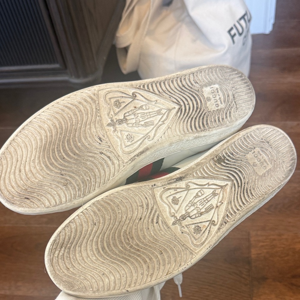 Gucci White Leather Sneakers with Red and Green Stripe - Picture 4 of 4